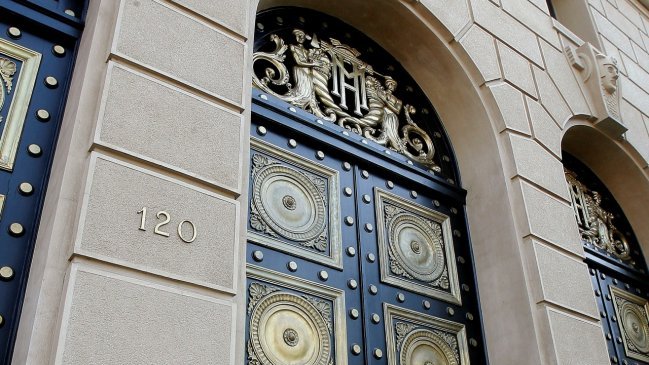 Gobierno chileno emitirá bonos por 7.000 millones de dólares en 2015