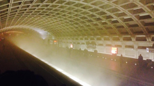 Washington: Estación de metro fue evacuada por presencia de humo