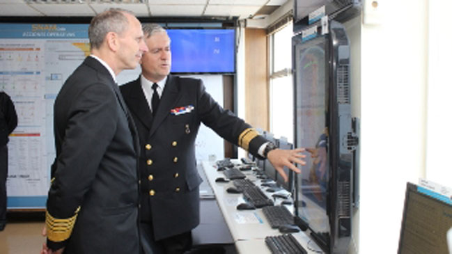 Jefe operaciones navales de EE.UU. destaca tecnología del SHOA