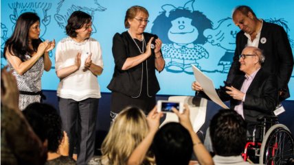  Quino fue reconocido en Chile e invitó a seguir luchando por la libertad  