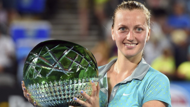 Petra Kvitova venció a Karolina Pliskova y se quedó con el título en Sydney