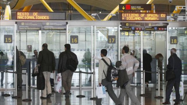 Mujer intentó ingresar un kilo de cocaína a España oculta en su peluca