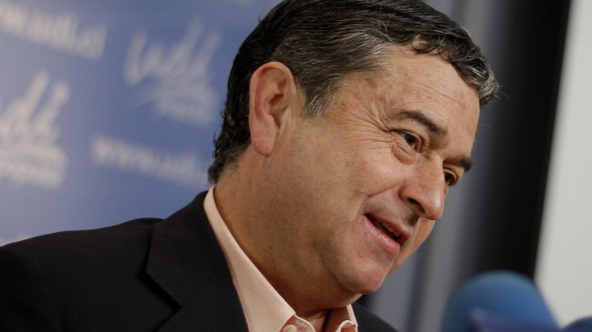 Senador Coloma cuestionó antecedentes entregados para explicar polémica cena en yate