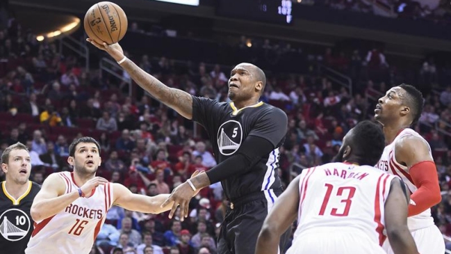 Golden State Warriors derribó a Houston Rockets y sigue en la cima de la NBA