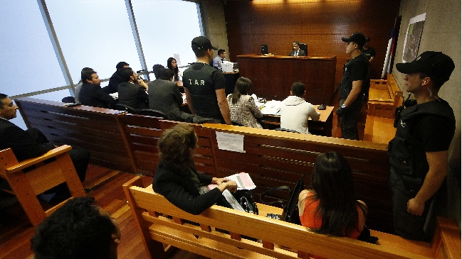 Fiscalía formalizó a tres funcionarios de salud por muerte de lactante