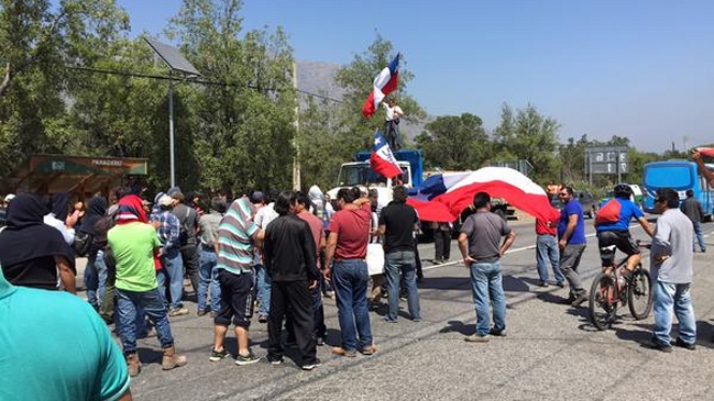 Trabajadores paralizados de Alto Maipo pidieron intervención del municipio