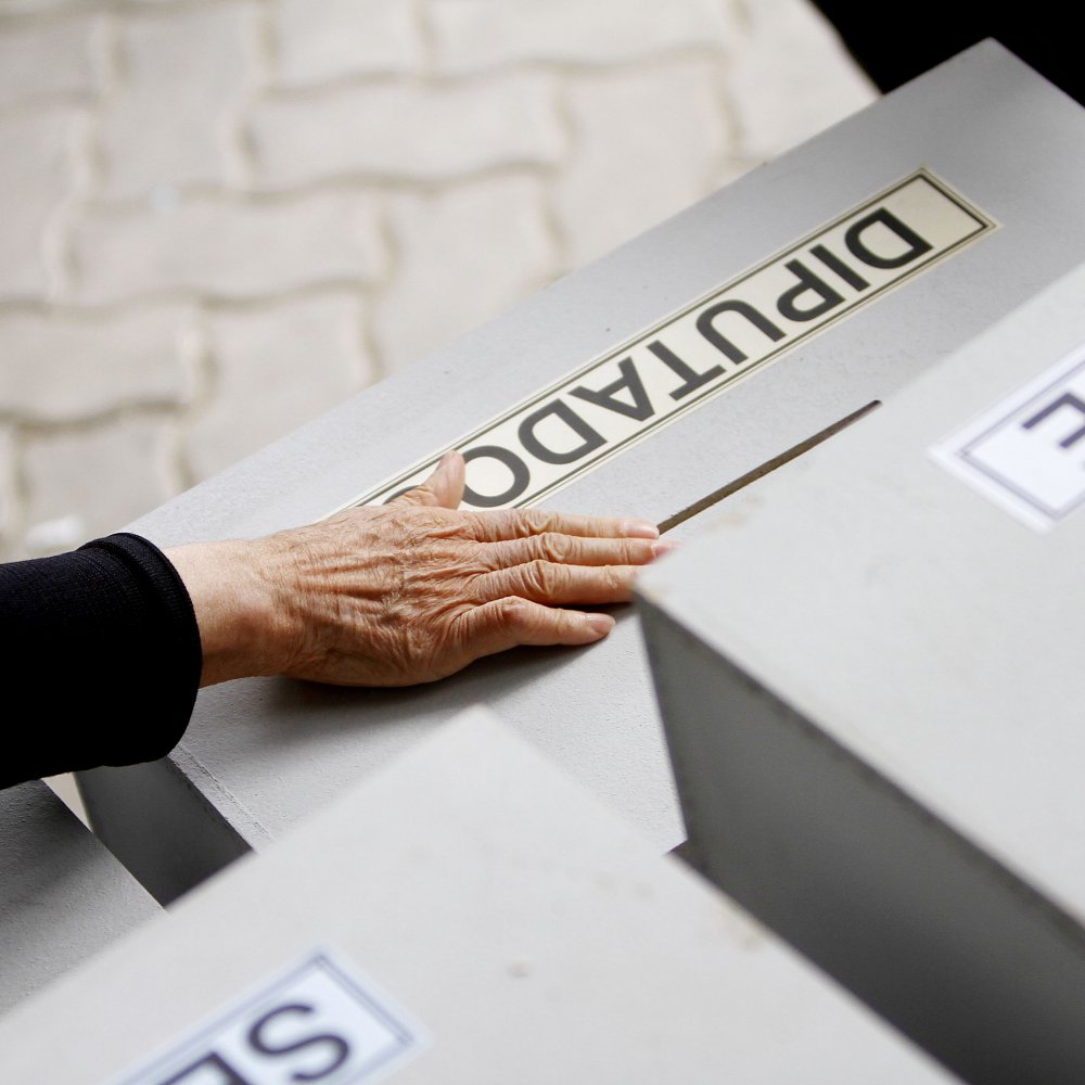 Oposición presentó requerimiento contra cambios al sistema binominal