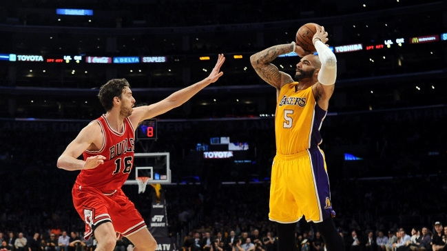 Los Lakers sorprenden a los Bulls en el retorno de Gasol al Stapless Center