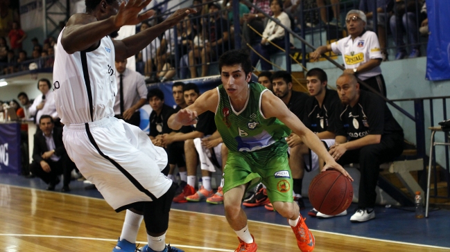 Castro venció a Colo Colo y dio el primer golpe en la final del baloncesto
