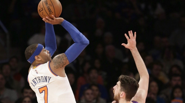 Los Knicks vencieron a los Lakers en duelo de equipos a la baja