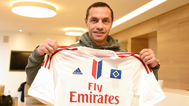 Hamburgo SV confirmó el fichaje de Marcelo Díaz