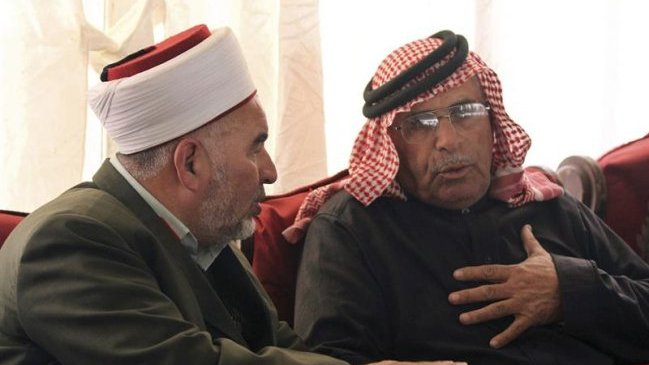 El padre del piloto ejecutado insta a 