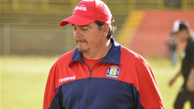 Marcelo Miranda acusó que jugadores de Lota Schwager pidieron su despido