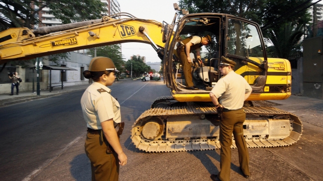 Trabajadores de la Línea 3 del Metro protestaron en avenida Irarrázaval