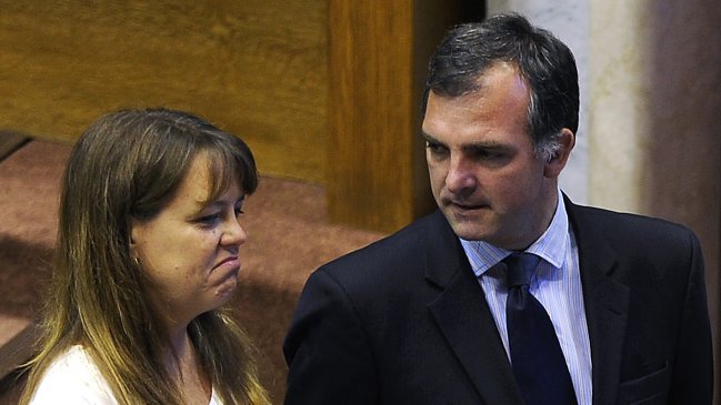 Presidente de la UDI mantiene firme su postura tras emplazamientos de RN