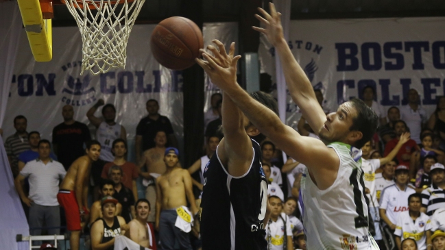 Colo Colo extendió la final de la Liga Nacional tras ganar el tercer duelo ante Castro
