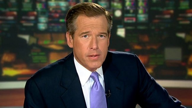 EEUU: Periodista estrella de la NBC dejó su puesto acosado por una mentira