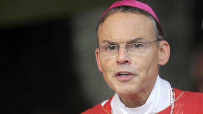 Obispo alemán destituido por despilfarro consiguió un cargo en el Vaticano