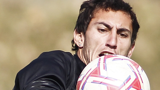 Universitario de Sucre anunció al portero Raúl Olivares como refuerzo