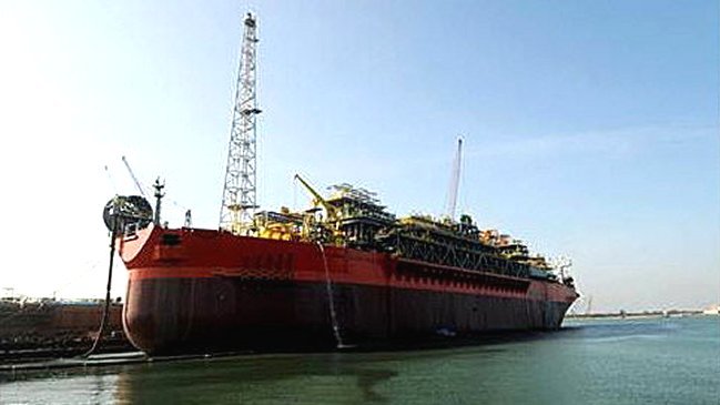 Explosión en plataforma de Petrobras deja al menos tres muertos y 10 heridos