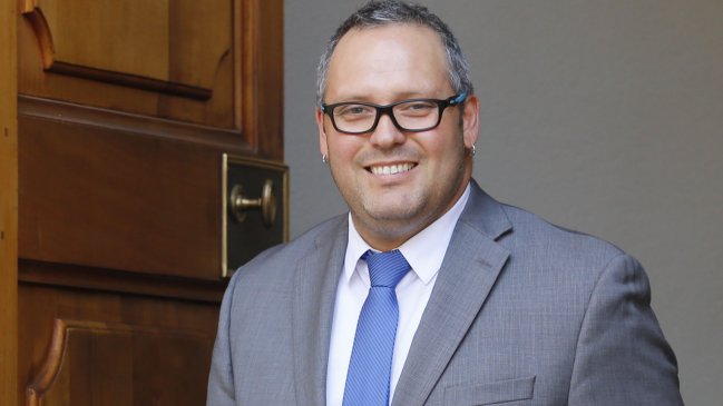 Sebastián Dávalos según diario El País: 