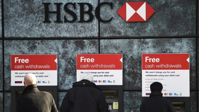 Ex presidente de HSBC dimitió de su cargo en el distrito financiero de Londres