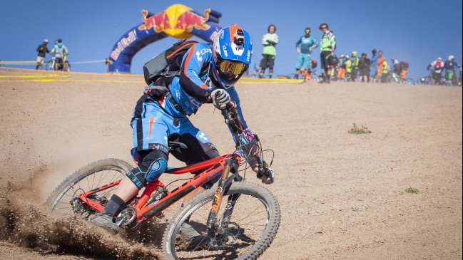 Nicolás Lau se quedó con el Santa Cruz-Andes-Pacífico Montebank Enduro