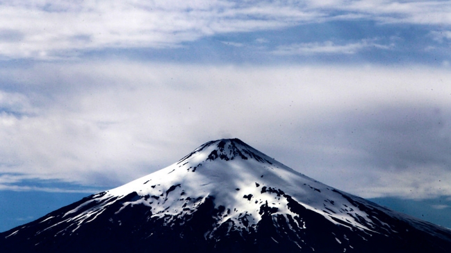 Autoridades mantienen alerta amarilla en Volcán Villarrica