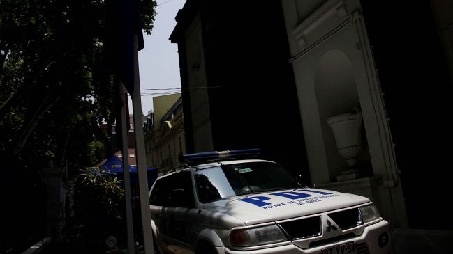 PDI investiga muerte de una mujer en clínica dental de Santiago