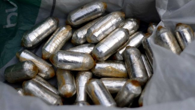 Cuatro detenidos por trasladar casi 300 ovoides de droga en La Serena