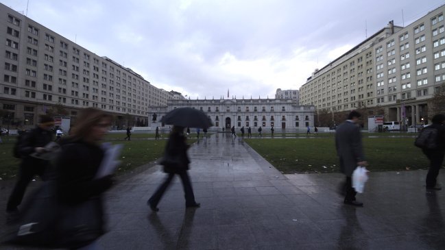 Pronostican chubascos para este viernes en Santiago y Rancagua