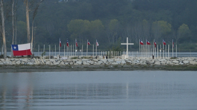Homenaje en isla Orrego a casi cinco años del tsunami del 27F