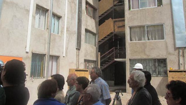 Mejoras de condominio en Talca beneficiarán a 195 familias