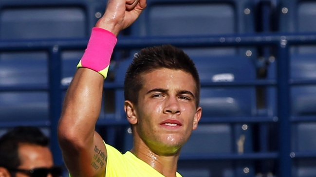 Borna Coric dio otro golpe en su corta carrera: eliminó a Murray en Dubai