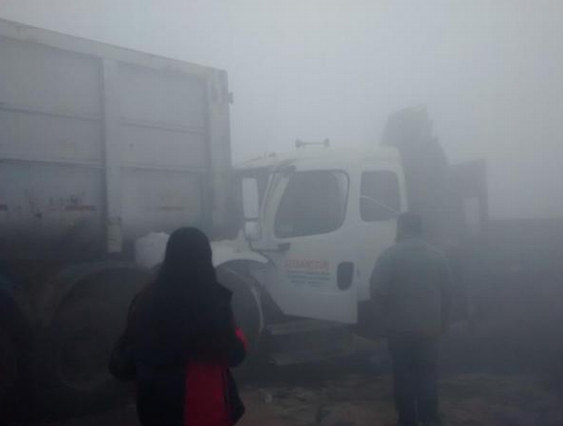 Escasa visibilidad por humo de incendios forestales provocó accidente múltiple en Ruta 5 a Pargua