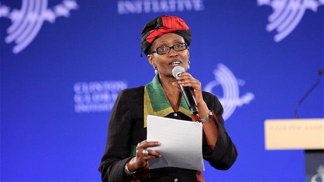 Directora de Oxfam advirtió que la pobreza afecta más a las mujeres