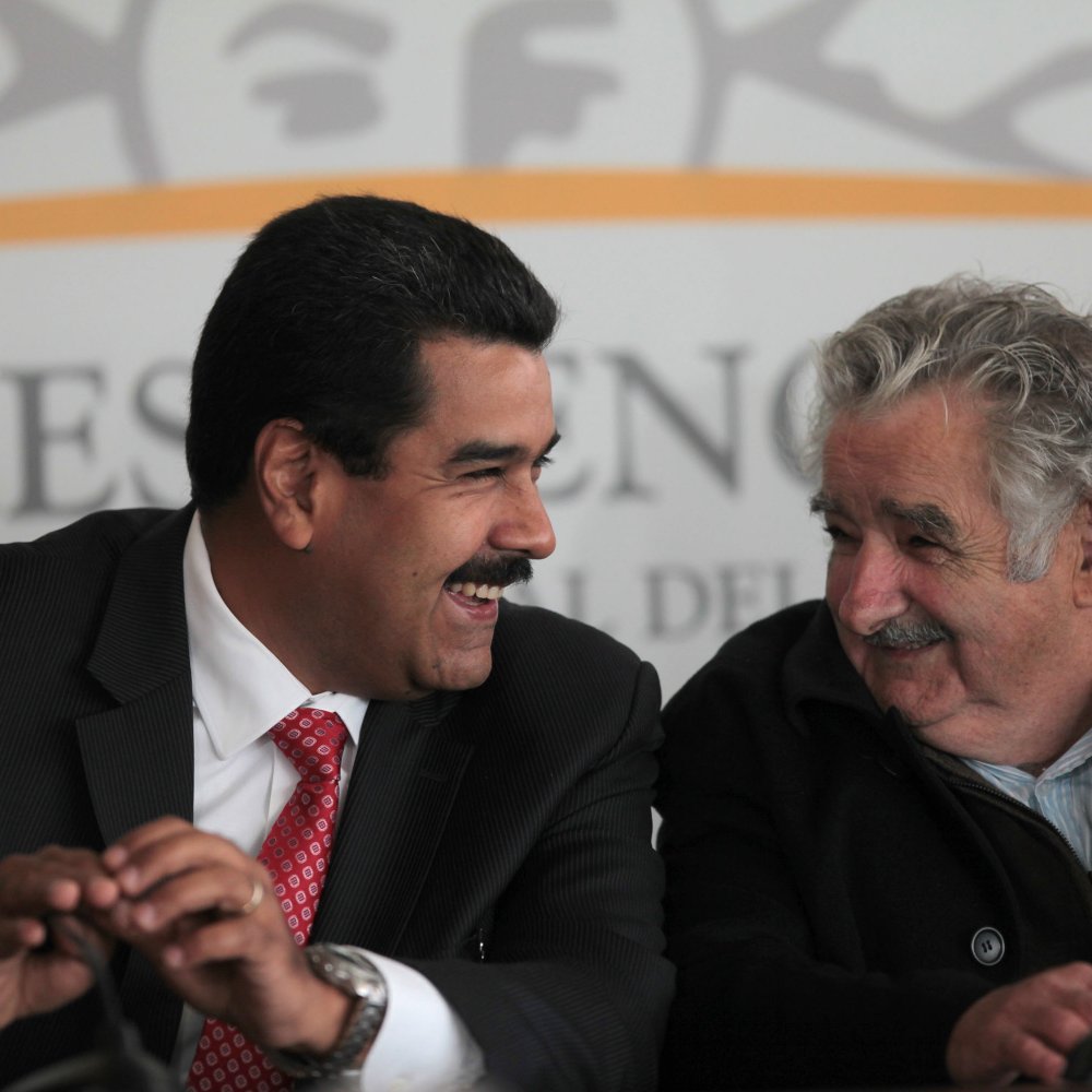 Nicolás Maduro canceló viaje a cambio de mando en Uruguay debido a crisis interna