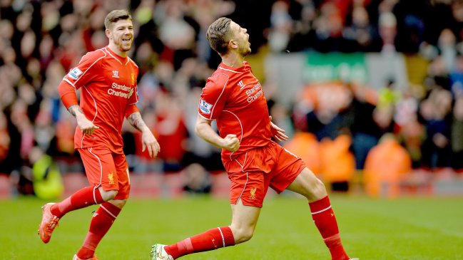 Liverpool dio un certero golpe a las aspiraciones de título de Manchester City