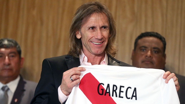  Gareca fue presentado como DT de Perú  