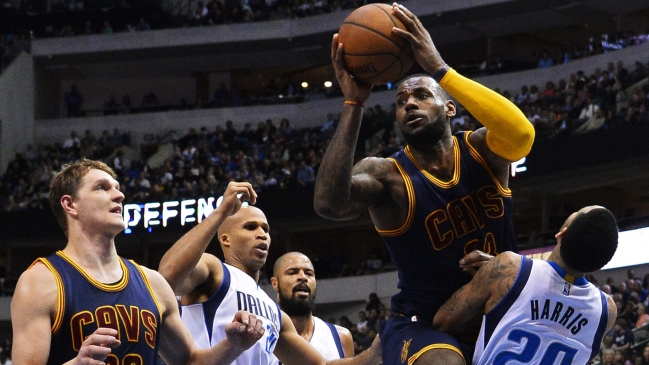 LeBron James hizo historia en triunfo de Cavaliers sobre los Mavericks