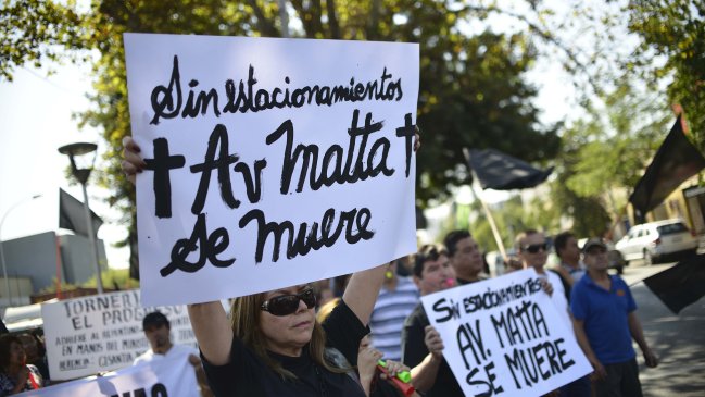 Gobierno logró acuerdo con comerciantes de Avenida Matta por corredor de Transantiago