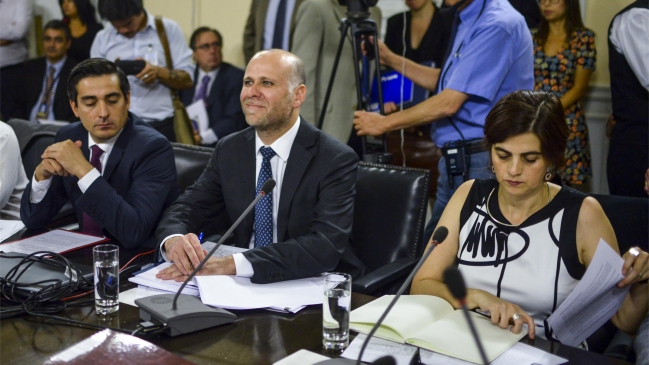 Ministros Peñailillo, Elizalde y Pascual participaron de comisión Penta