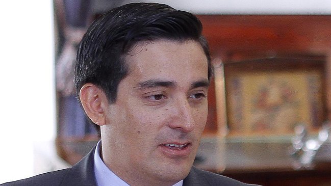 Peñailillo, Elizalde y Pascual están citados hoy a comisión investigadora