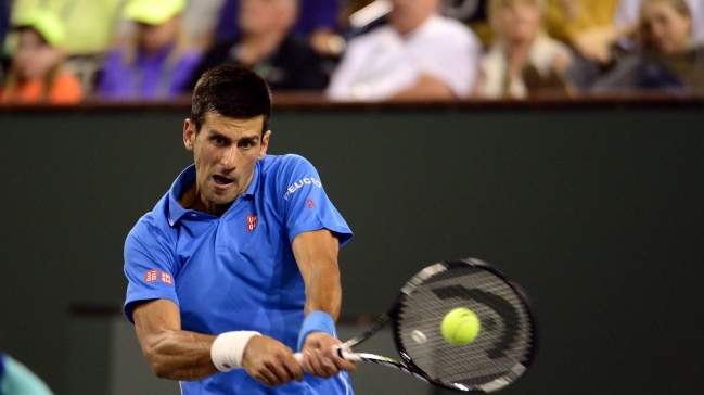 Djokovic pasó sin problemas a octavos de final en Indian Wells
