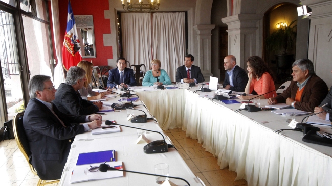 Gobierno anunció que proyecto de carrera docente se enviará al Congreso en abril