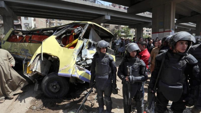 Accidente de tránsito dejó al menos 12 muertos y 14 heridos en Egipto