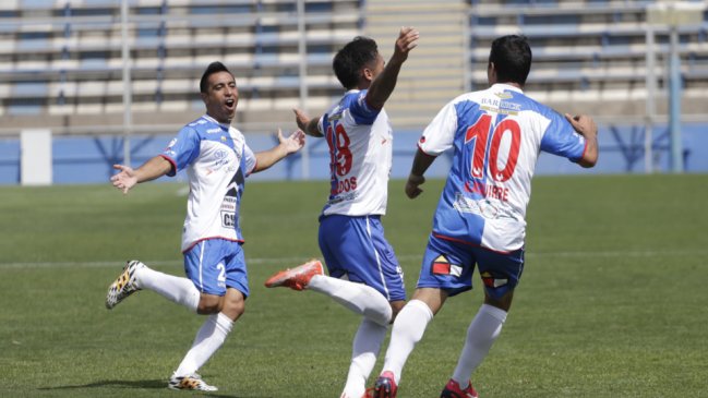 Antofagasta se aleja del descenso tras hundir a Barnechea