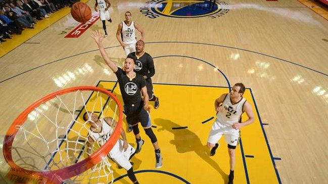 Golden State Warriors sigue con firme en el oeste tras vencer a Utah Jazz