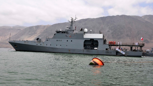 Buque de la Armada acudió a Juan Fernández para controlar derrame de petróleo