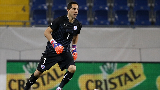 Claudio Bravo: Si jugamos como ante Irán estaremos lejos de ganar la Copa América